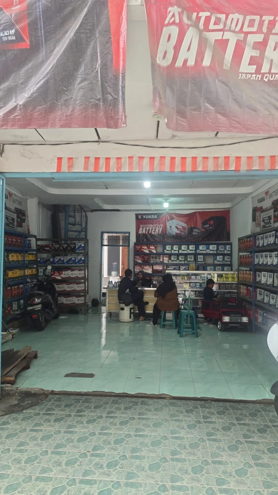 Tampak Depan SURABAYA AKI